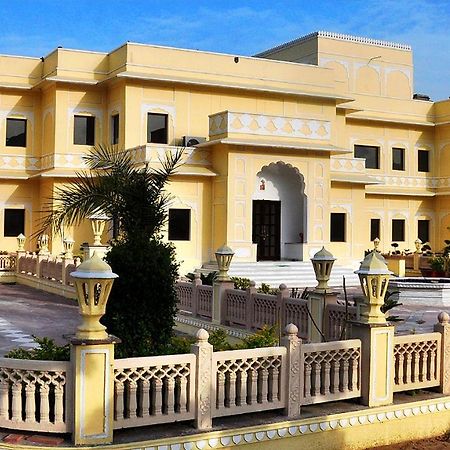 Hotel Raj Bagh Palace Jaipur Exterior foto
